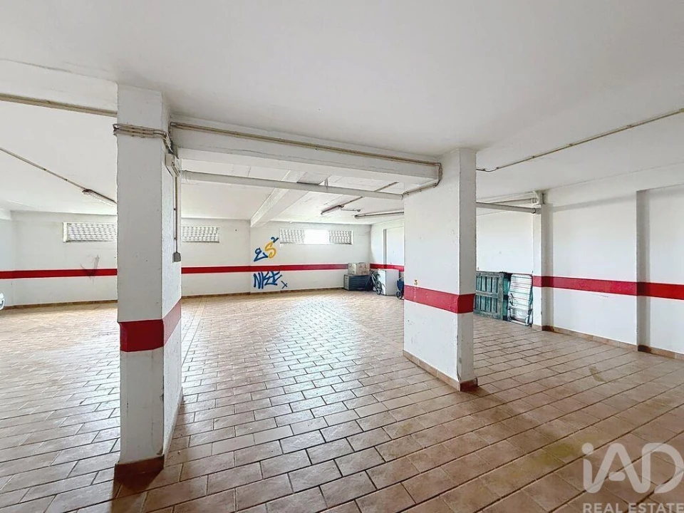 Apartamento T2 para Venda em Portimão Foto 30