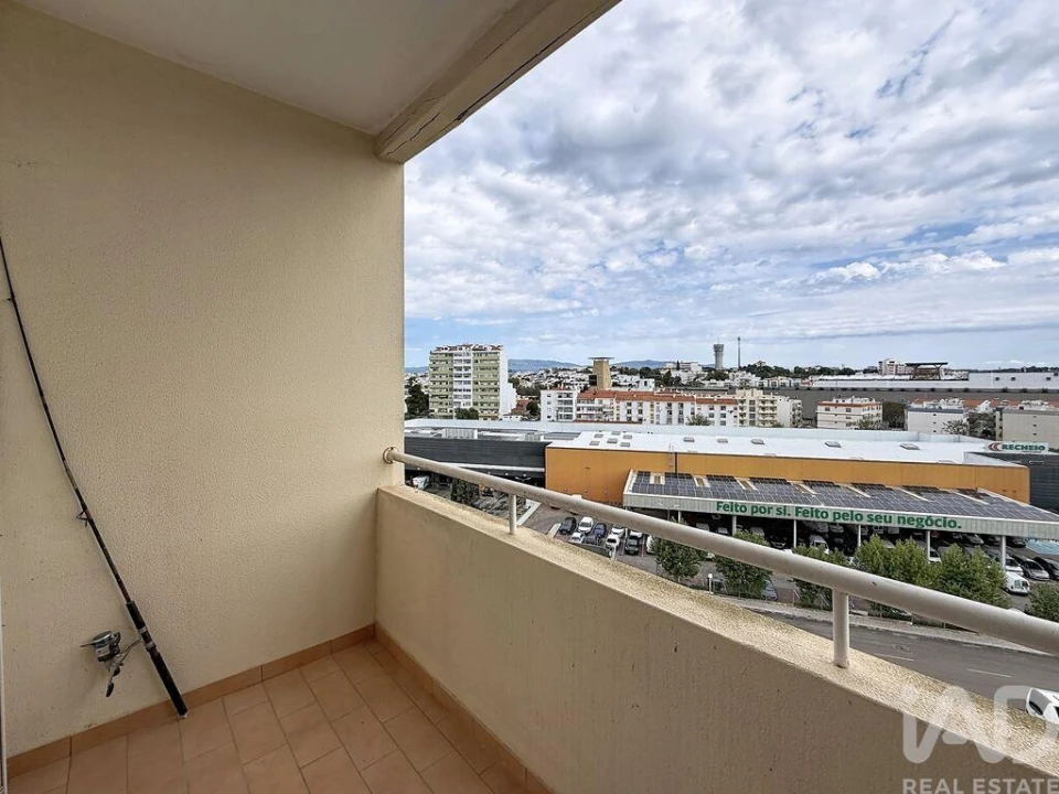 Apartamento T2 para Venda em Portimão Foto 8