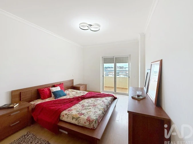 Apartamento T2 para Venda em Portimão Foto 4