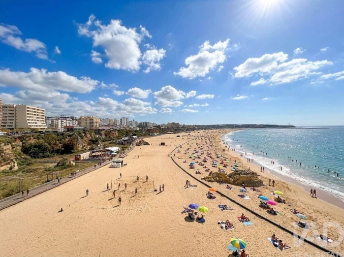 Apartamento T2 para Venda em Portimão Foto 38