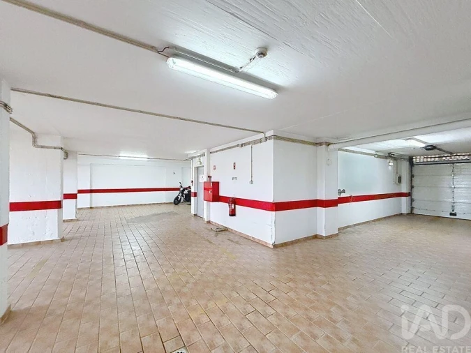 Apartamento T2 para Venda em Portimão Foto 31