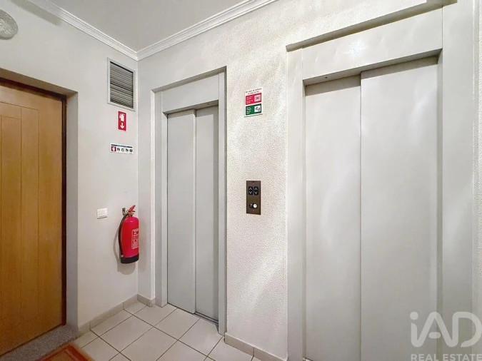 Apartamento T2 para Venda em Portimão Foto 27
