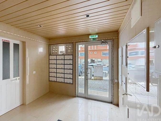 Apartamento T2 para Venda em Portimão Foto 28