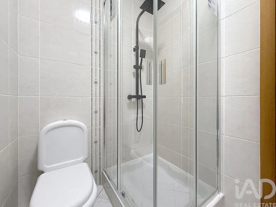Apartamento T2 para Venda em Portimão Foto 26