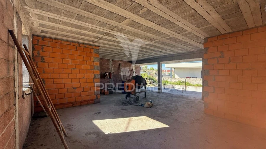 Moradia T3 para Venda em Silvares Foto 11