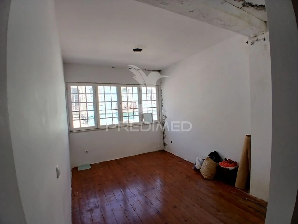 Prédio para Venda em Seixal, Arrentela e Aldeia de Paio Pires Foto 8