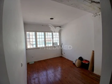 Prédio para Venda em Seixal, Arrentela e Aldeia de Paio Pires