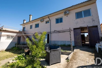 Moradia T4 para Venda em Côja e Barril de Alva