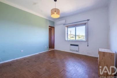 Moradia T4 para Venda em Côja e Barril de Alva