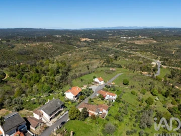 Moradia T4 para Venda em Côja e Barril de Alva