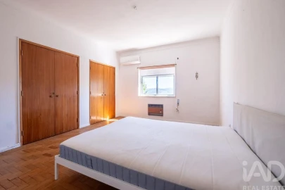 Moradia T4 para Venda em Côja e Barril de Alva