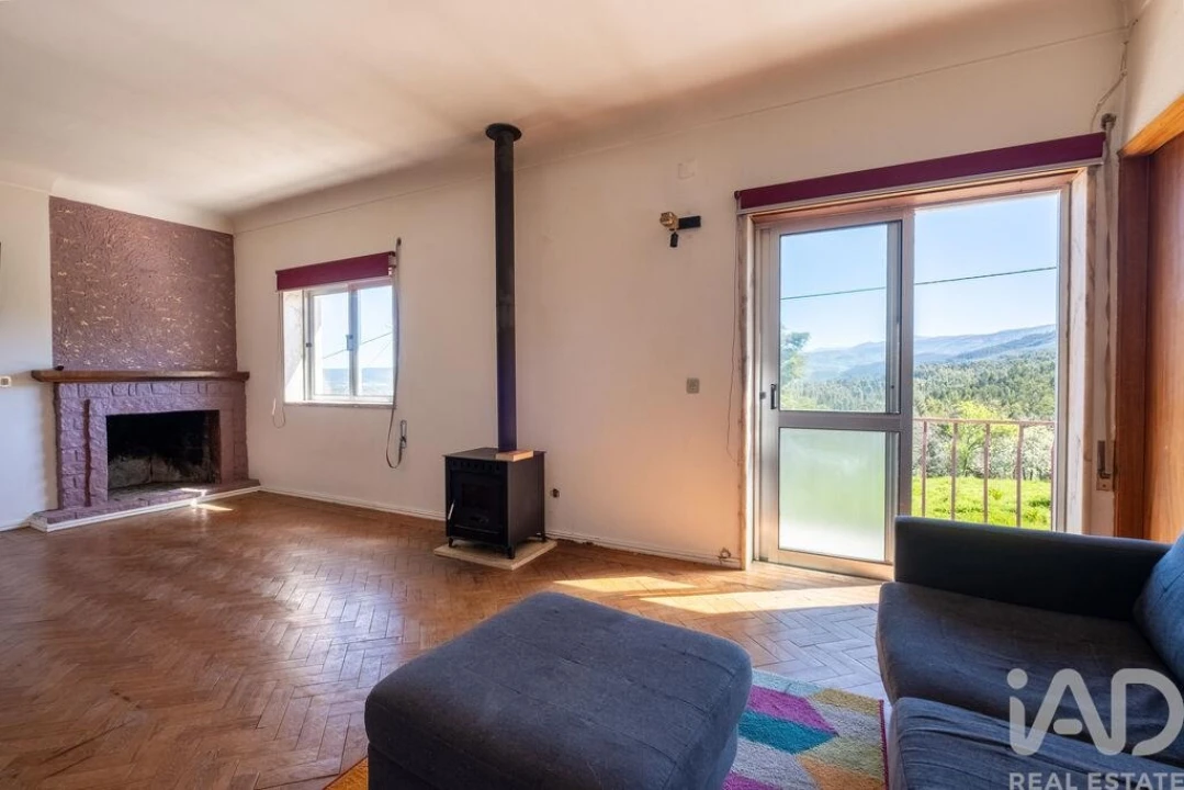 Moradia T4 para Venda em Côja e Barril de Alva Foto 8