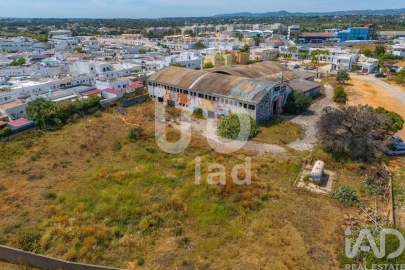 Terreno para Venda em Quelfes