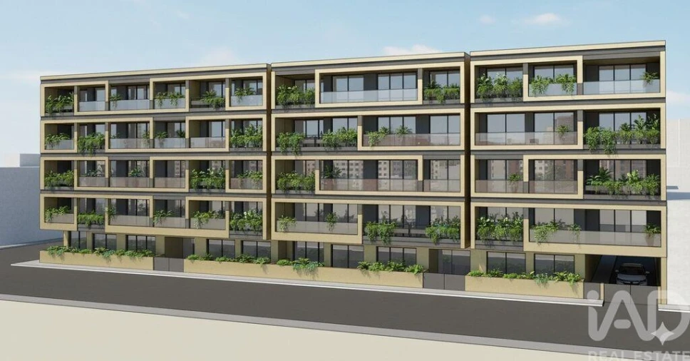 Terreno para Venda em Quelfes Foto 32