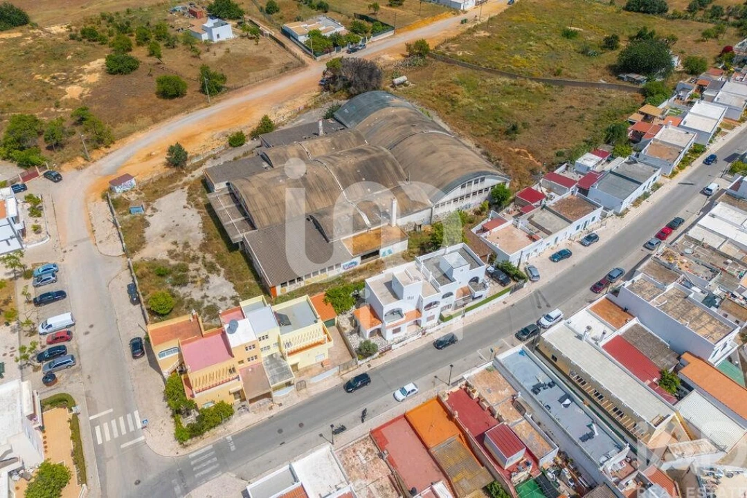 Terreno para Venda em Quelfes Foto 4
