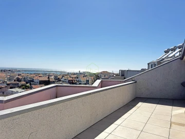 Apartamento T4 para Venda em Póvoa de Varzim, Beiriz e Argivai