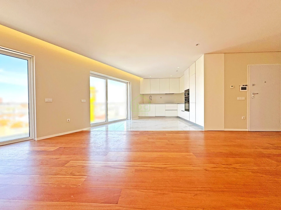 Apartamento T4 para Venda em Póvoa de Varzim, Beiriz e Argivai Foto 1