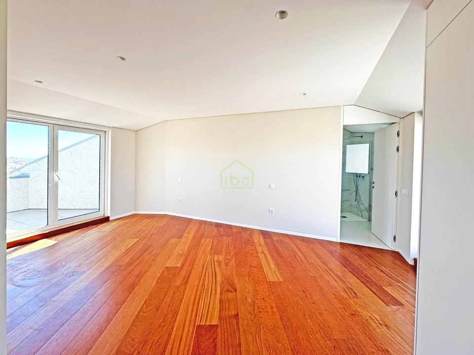 Apartamento T4 para Venda em Póvoa de Varzim, Beiriz e Argivai Foto 3