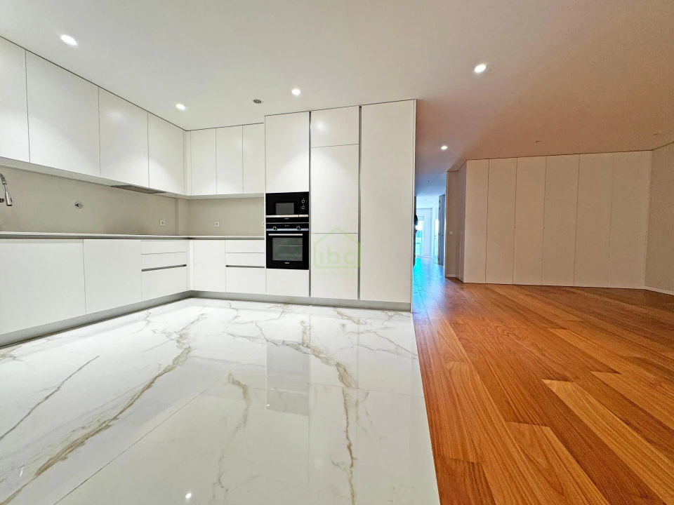 Apartamento T3 para Venda em Póvoa de Varzim, Beiriz e Argivai Foto 3