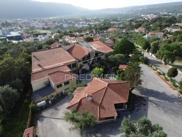 Quinta T4 para Venda em Minde