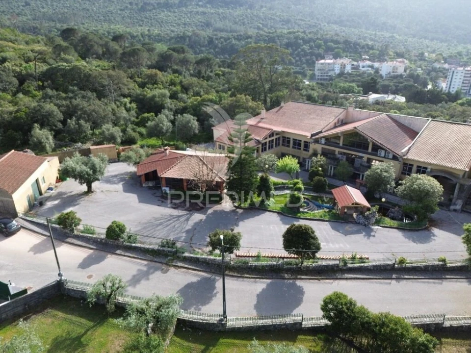 Quinta T4 para Venda em Minde Foto 1