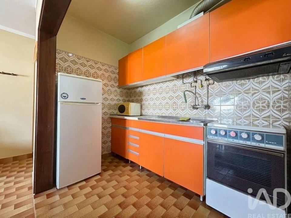 Apartamento T1 para Venda em Quarteira Foto 4