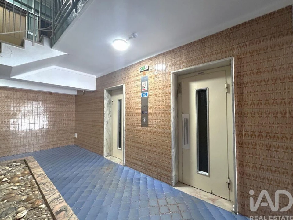 Apartamento T1 para Venda em Quarteira Foto 13