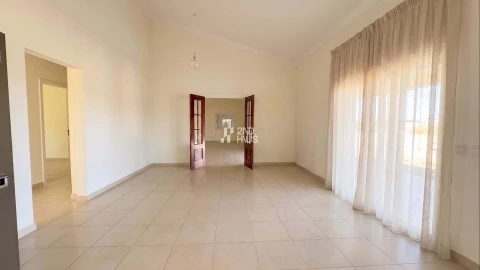 Moradia T4 para Venda em Loule (São Clemente)