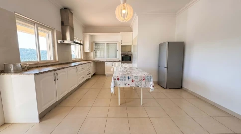 Moradia T4 para Venda em Loule (São Clemente)