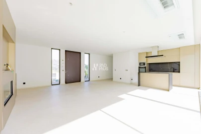 Moradia T4 para Venda em Albufeira e Olhos de Água