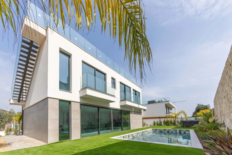 Moradia T4 para Venda em Albufeira e Olhos de Água Foto 24