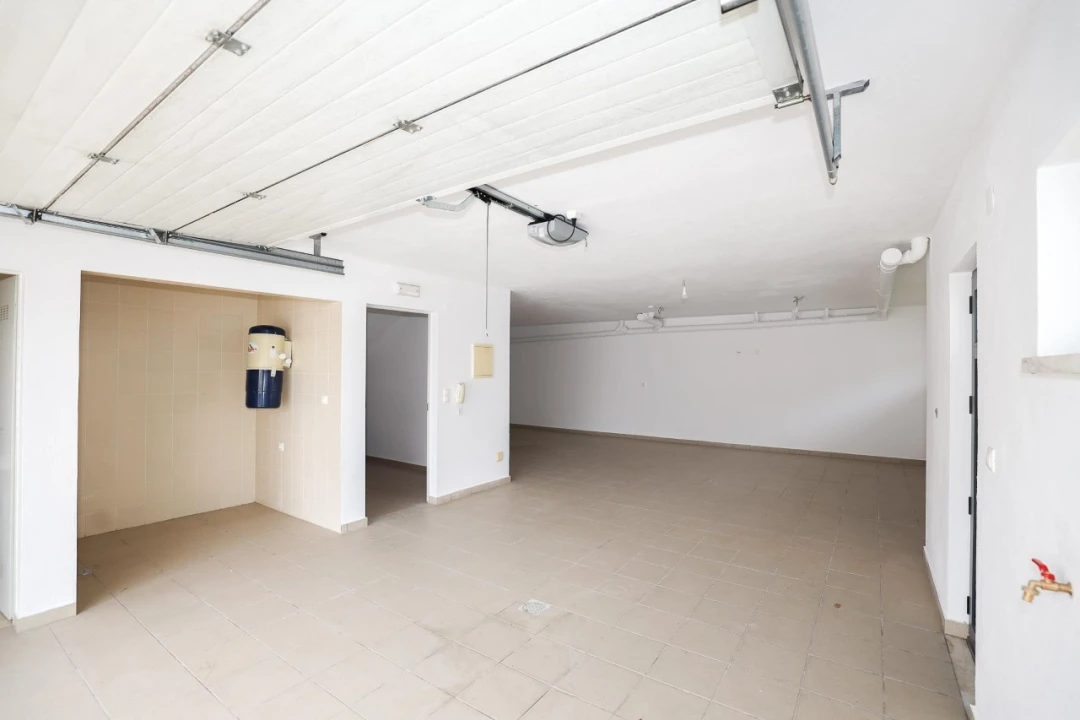 Moradia T5 para Venda em Laranjeiro e Feijó Foto 21