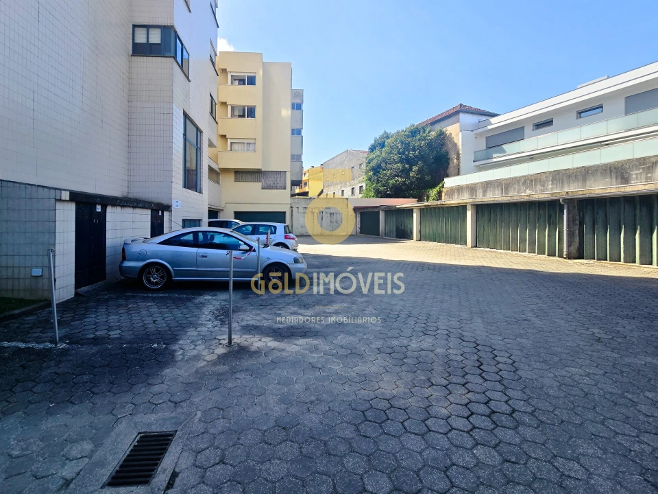 Apartamento T3 para Venda em Santa Maria de Lamas Foto 30