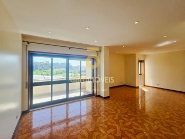 Apartamento T3 para Venda em Santa Maria de Lamas
