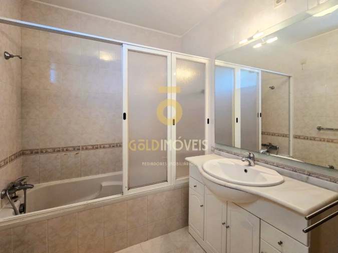 Apartamento T3 para Venda em Santa Maria de Lamas Foto 23