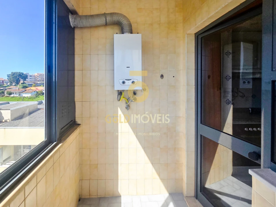 Apartamento T3 para Venda em Santa Maria de Lamas Foto 11