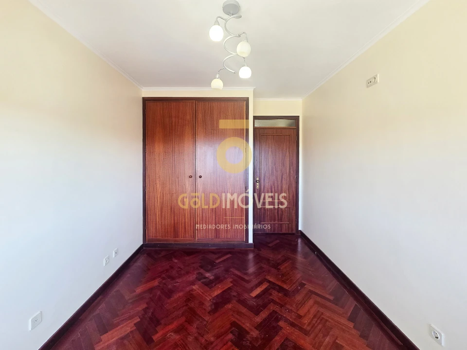 Apartamento T3 para Venda em Santa Maria de Lamas Foto 13