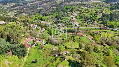 Quinta T2 para Venda em Paredes de Viadores e Manhuncelos