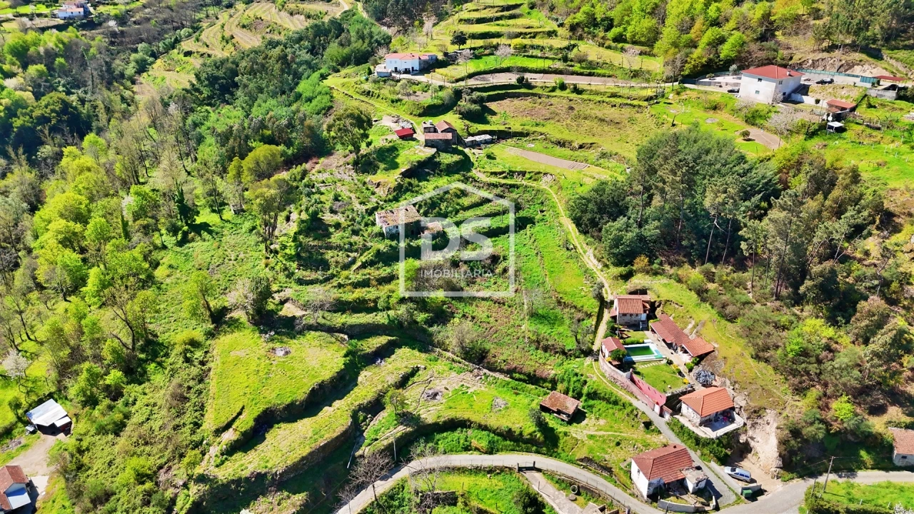 Quinta T2 para Venda em Paredes de Viadores e Manhuncelos Foto 18
