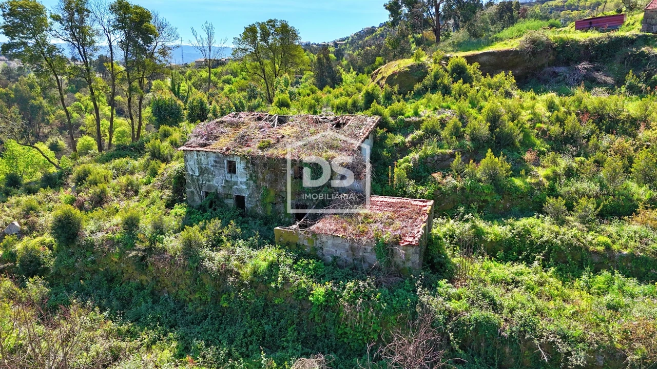 Quinta T2 para Venda em Paredes de Viadores e Manhuncelos Foto 5