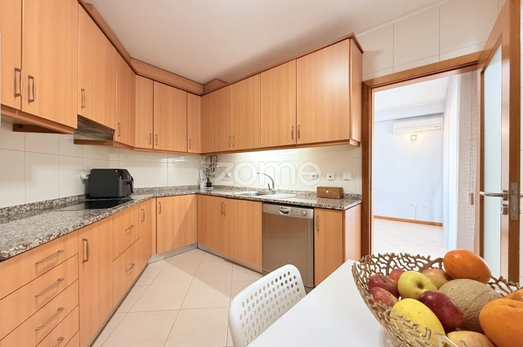 Apartamento T2 para Venda em Ribeirão Foto 5