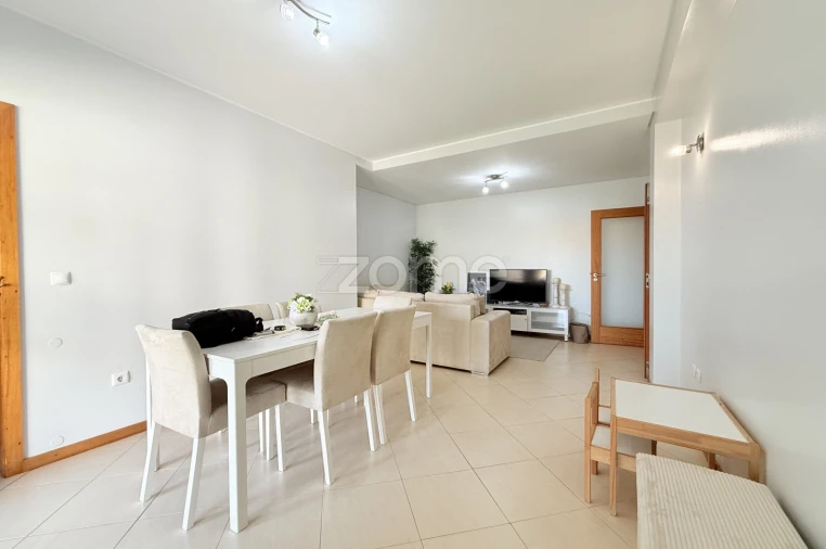 Apartamento T2 para Venda em Ribeirão Foto 8