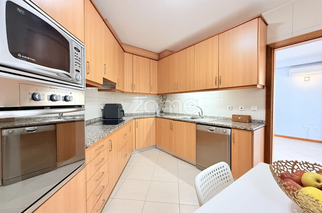 Apartamento T2 para Venda em Ribeirão Foto 4
