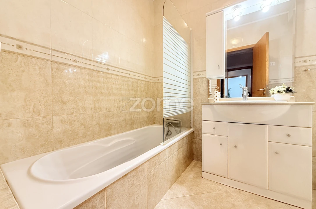 Apartamento T2 para Venda em Ribeirão Foto 21