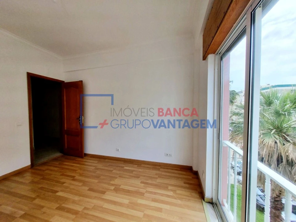 Apartamento T2 para Venda em União das Freguesias de Setúbal Foto 9