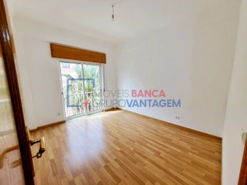 Apartamento T2 para Venda em União das Freguesias de Setúbal