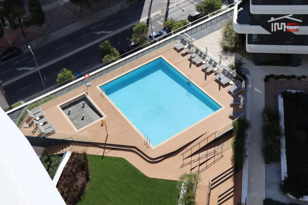 Apartamento T1 para Venda em Parque das Nações Foto 11