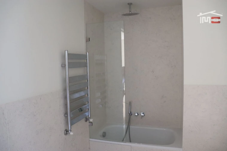 Apartamento T1 para Venda em Parque das Nações Foto 23