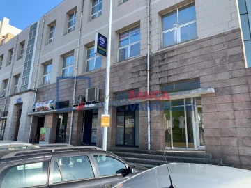 Loja para Venda em Santa Maria de Lamas