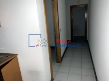 Loja para Venda em Santa Maria de Lamas